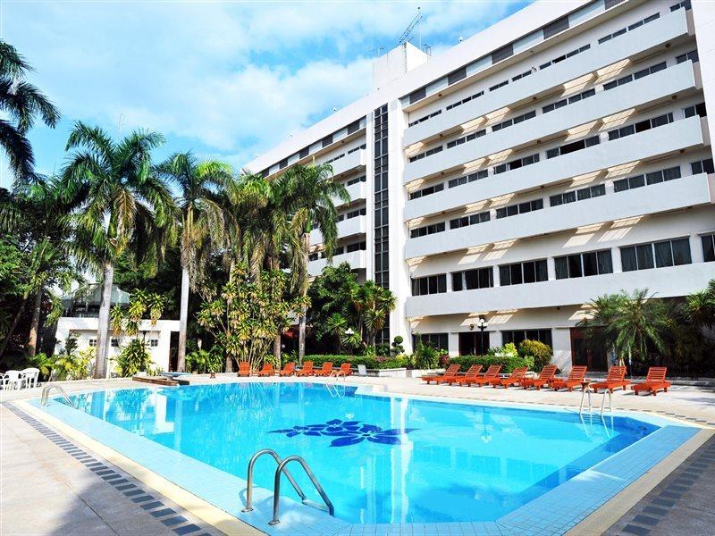 Maeyom Palace Hotel Phrae Bagian luar foto