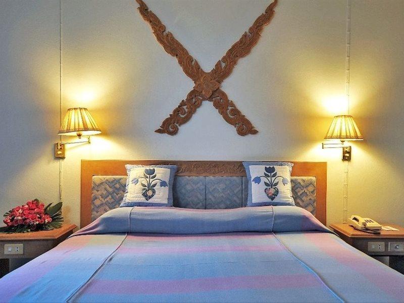 Maeyom Palace Hotel Phrae Bagian luar foto