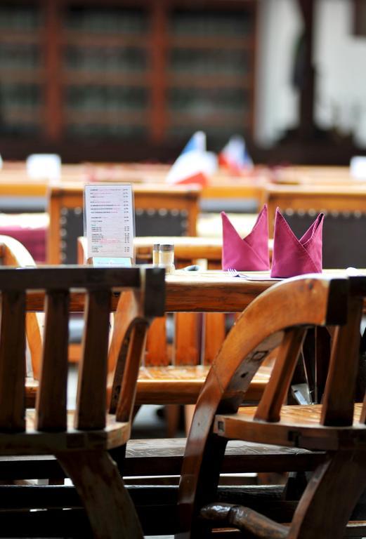 Maeyom Palace Hotel Phrae Bagian luar foto